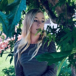 Meet your Posher, Hailey